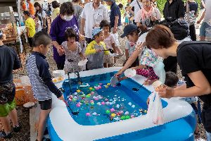 �}�X����2018